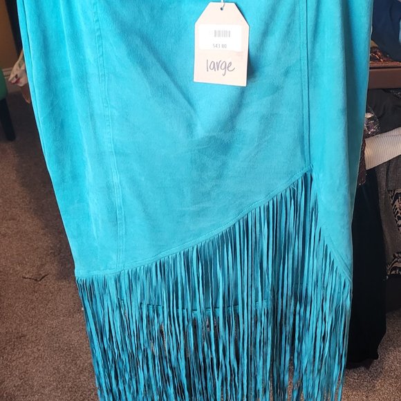 Suede like western fringe skirt - Picture 3 of 6